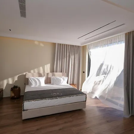 Avanel Signature 5* Sarandë