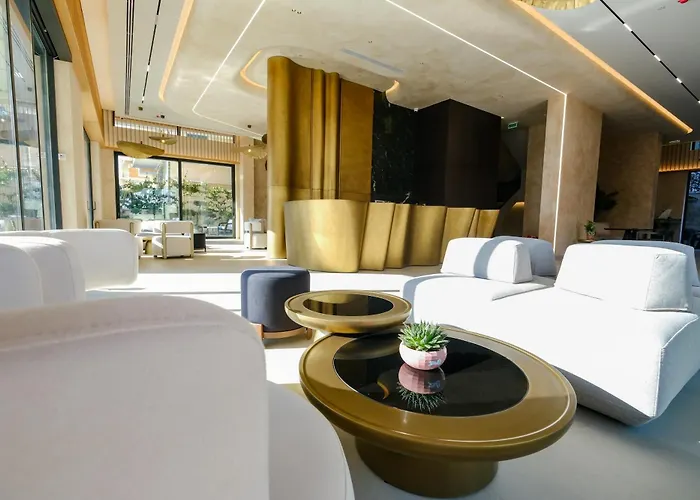 Avanel Signature Hotel 5*